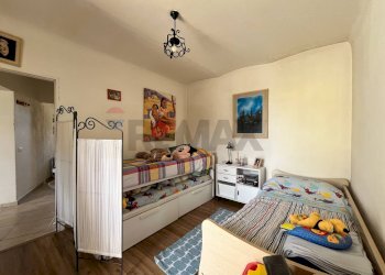 Camera / camera da letto - Quadrilocale Via Gritti
 
52, Induno Olona - foto 24