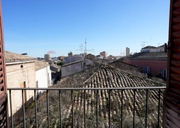 Balcone - Appartamento Vico XI di Via Garibaldi
 
2, Lanciano - foto 6