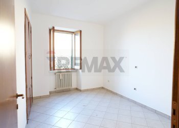 Stanza vuota - Appartamento Vico XI di Via Garibaldi
 
2, Lanciano - foto 10