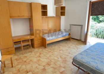 Camera / camera da letto - Apartment Località Giardino
34, Guardiagrele - photo 15