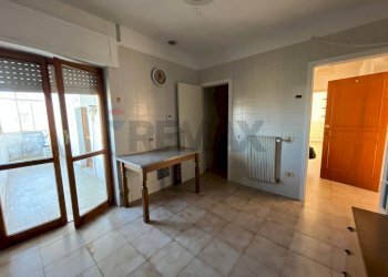 Stanza vuota - Appartamento Via Ortonese
 
70, Orsogna - foto 9