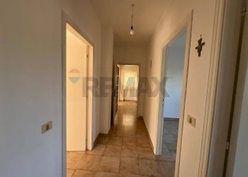 Hall / corridoio - Appartamento Via Ortonese
 
70, Orsogna - foto 15