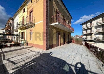 Edificio all\'aperto - Casa semi indipendente Via Ortonese
 
62, Orsogna - foto 20