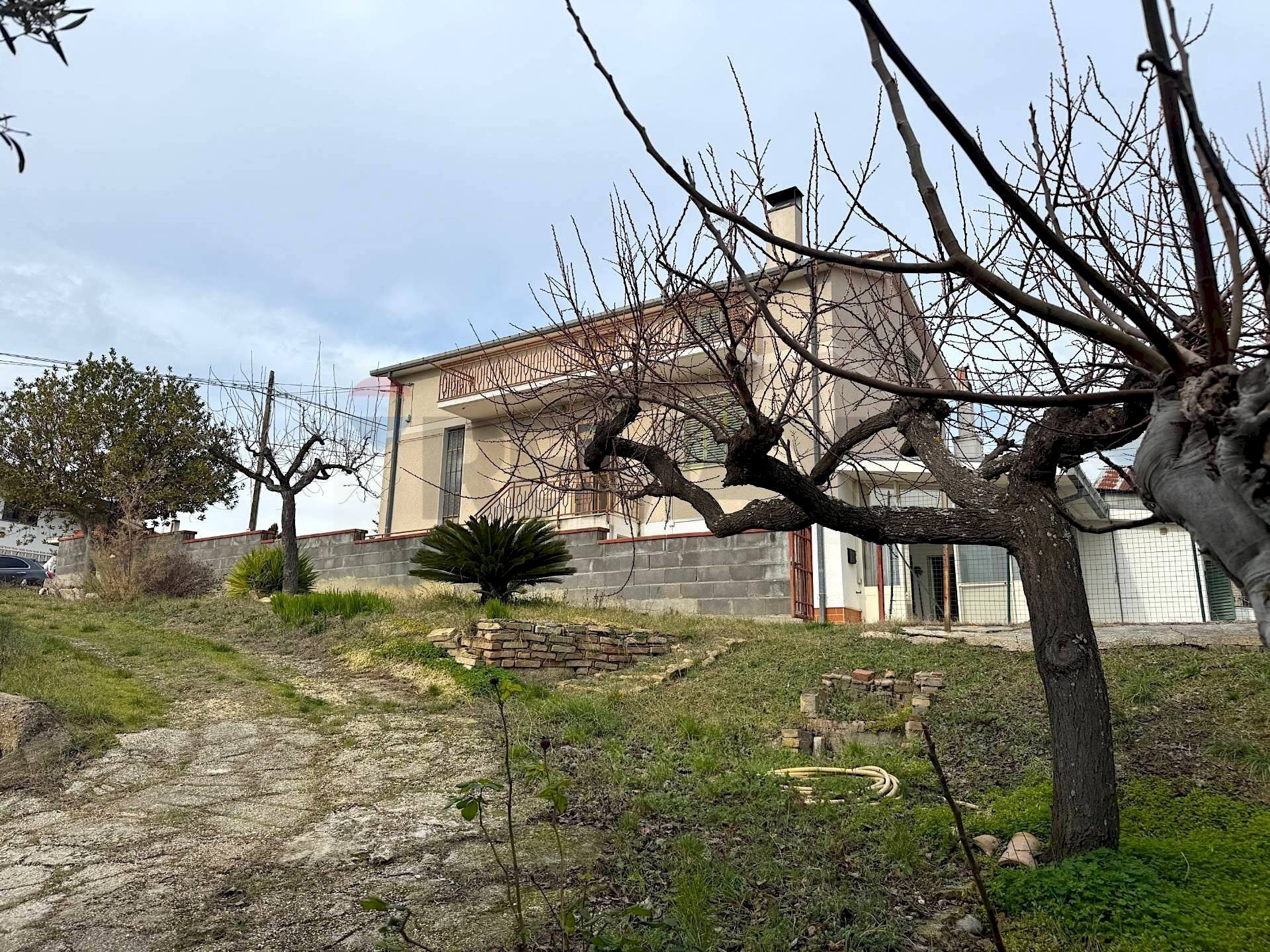 Casa all\'aperto - Casa indipendente Via Rizzacorno
 
131, Lanciano - foto 1