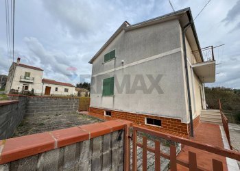 Casa all\'aperto - Casa indipendente Via Rizzacorno
 
131, Lanciano - foto 6