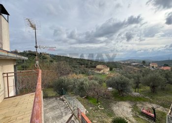 Vista delle montagne - Casa indipendente Via Rizzacorno
 
131, Lanciano - foto 32
