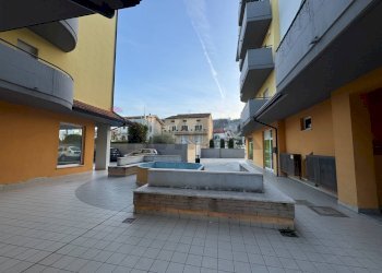 Terrazza - Locale Commerciale via Francesco Paolo Tosti
 
1, Altino - foto 8