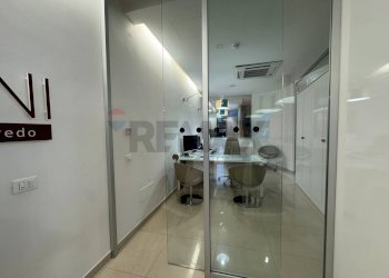 Cucina - Locale Commerciale via Francesco Paolo Tosti
 
1, Altino - foto 40