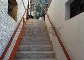 Scale - Casa semi indipendente Via Nazionale Adriatica
 
74, San Vito Chietino - foto 4