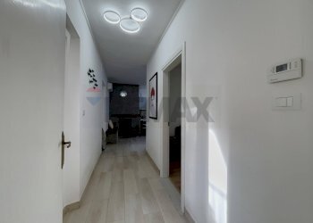 Hall / corridoio - Casa semi indipendente Via Nazionale Adriatica
 
74, San Vito Chietino - foto 16