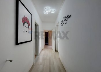 Hall / corridoio - Casa semi indipendente Via Nazionale Adriatica
 
74, San Vito Chietino - foto 21