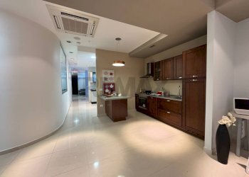 Cucina - Commercial Premises Via Francesco Paolo Tosti
1, Altino - photo 14