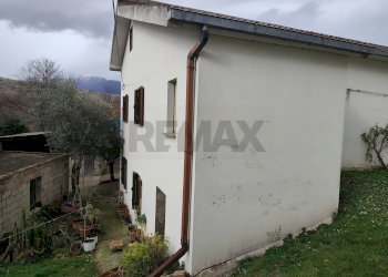 Casa all\'aperto - Casa semi indipendente C.da Macchie
 
37, Roccascalegna - foto 5