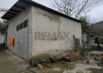 Casa all\'aperto - Casa semi indipendente C.da Macchie
 
37, Roccascalegna - foto 8