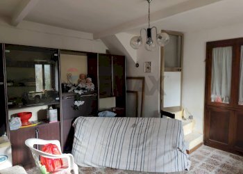 Camera / camera da letto - Casa semi indipendente C.da Macchie
 
37, Roccascalegna - foto 11
