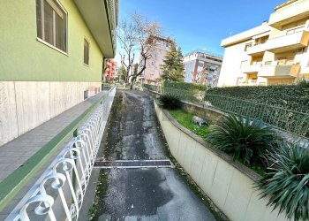 Edificio all\'aperto - Appartamento Viale Cappuccini
 
129, Lanciano - foto 7