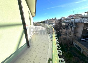 Balcone - Appartamento Viale Cappuccini
 
129, Lanciano - foto 30