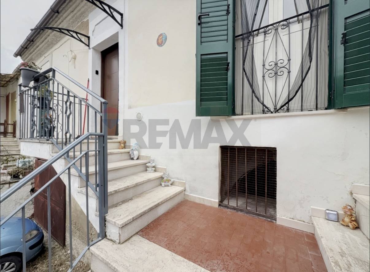 Scale - Casa semi indipendente Via del Calvario
 
10, Ortona - foto 1