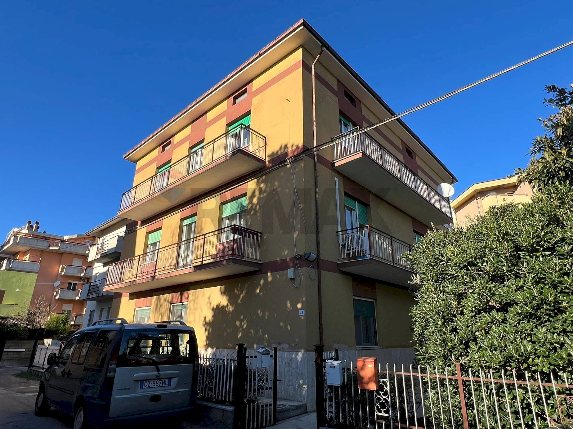 Edificio all\'aperto - Casa indipendente Via Olmo di Riccio
 
66, Lanciano - foto 1