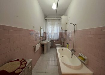 Bagno - Casa indipendente Via Olmo di Riccio
 
66, Lanciano - foto 11