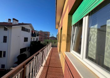 Balcone - Casa indipendente Via Olmo di Riccio
 
66, Lanciano - foto 49