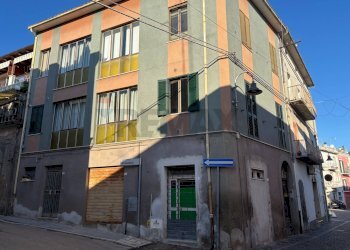 Edificio all\'aperto - Casa semi indipendente Via IV Novembre
 
4, San Vito Chietino - foto 1