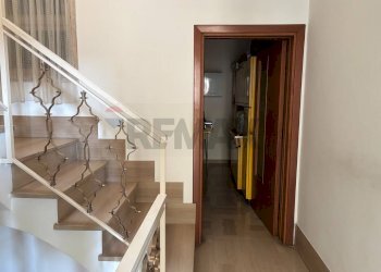 Scale - Casa semi indipendente Via IV Novembre
 
4, San Vito Chietino - foto 15