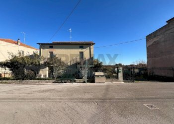 Edificio all\'aperto - Rustico Via San Silvestro
 
92, Fossacesia - foto 49