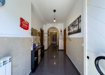 Hall / corridoio - Casa indipendente Guardiagrele - foto 60