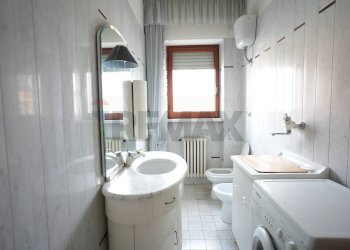 Bagno - Appartamento Via Milano
 
25, Lanciano - foto 15