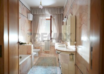 Bagno - Appartamento Via Milano
 
25, Lanciano - foto 19