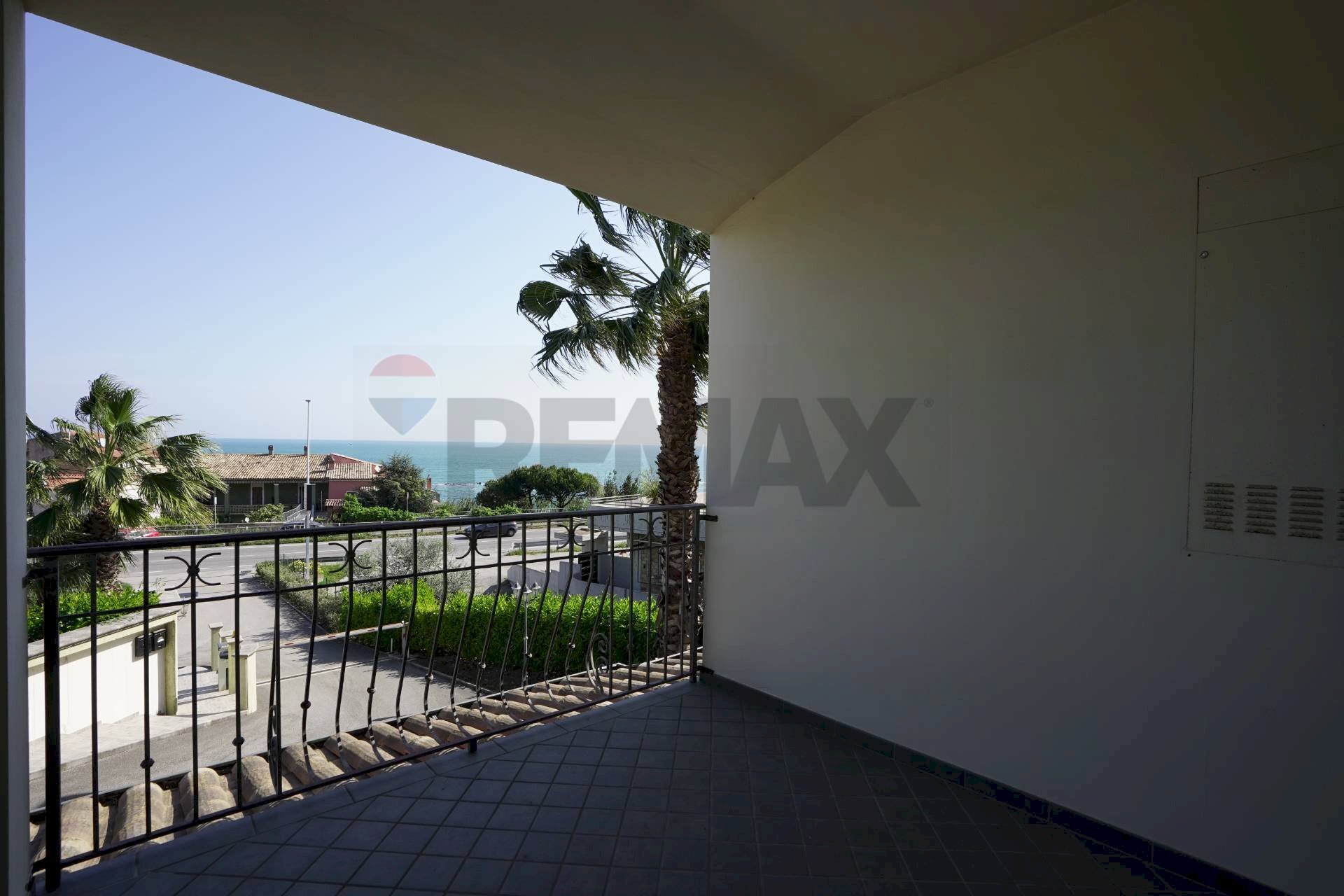 Balcone - Three-room apartment Via Adriatica Nord
 
75, San Vito Chietino - photo 3