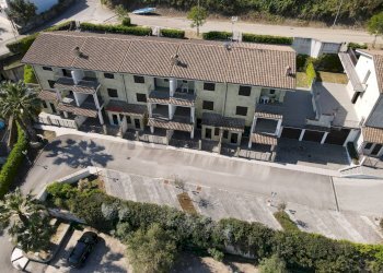 Edificio all\'aperto - Villa Bifamiliare Via Adriatica Nord
 
75, San Vito Chietino - foto 1