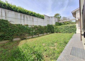 Giardino - Villa Bifamiliare Via Adriatica Nord
 
75, San Vito Chietino - foto 7