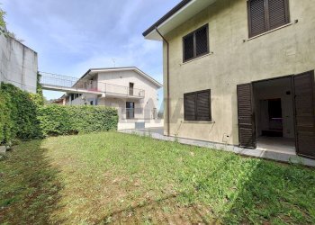 Casa all\'aperto - Villa Bifamiliare Via Adriatica Nord
 
75, San Vito Chietino - foto 8