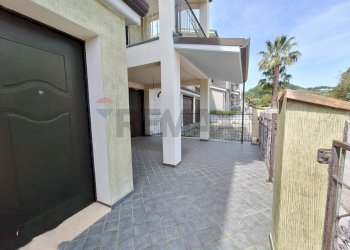 Terrazza - Villa Bifamiliare Via Adriatica Nord
 
75, San Vito Chietino - foto 14