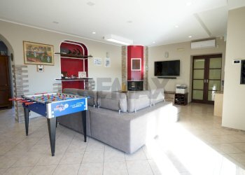 Soggiorno - Casa indipendente Via Piano La Barca
 
10, Paglieta - foto 2