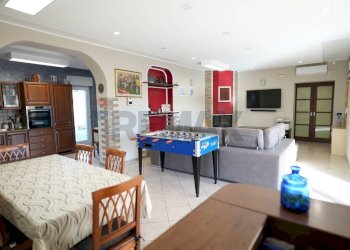 Sala da pranzo - Casa indipendente Via Piano La Barca
 
10, Paglieta - foto 5