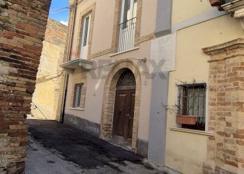 Edificio all\'aperto - Casa semi indipendente VIA GIUSEPPE NELLI
 
21, Paglieta - foto 9