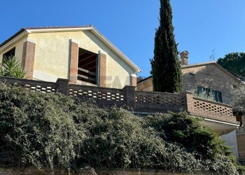 Casa all\'aperto - Casa indipendente Via Ferro di Cavallo, Lanciano - foto 1