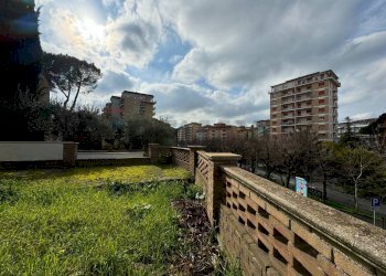 Edificio all\'aperto - Casa indipendente Via Ferro di Cavallo, Lanciano - foto 5