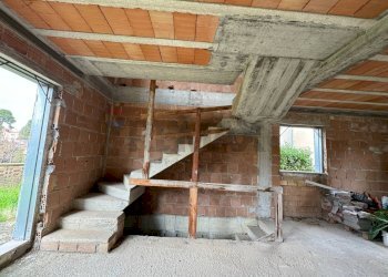 Scale - Casa indipendente Via Ferro di Cavallo, Lanciano - foto 9