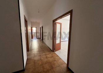 Hall / corridoio - Apartment Lanciano - photo 3