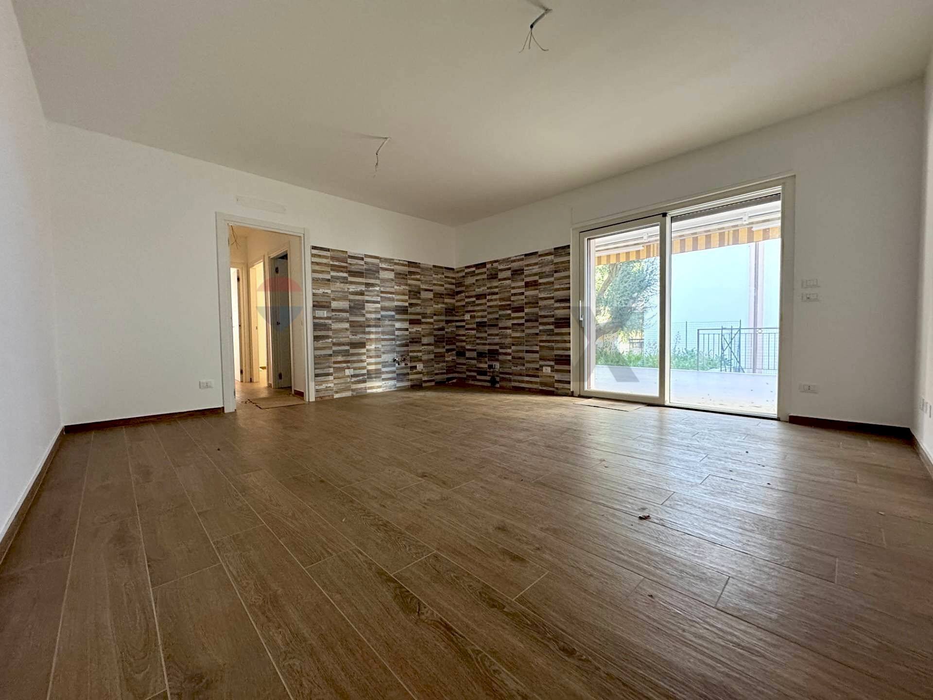 Stanza vuota - Quadrilocale Viale Martiri VI Ottobre
 
18, Lanciano - foto 1