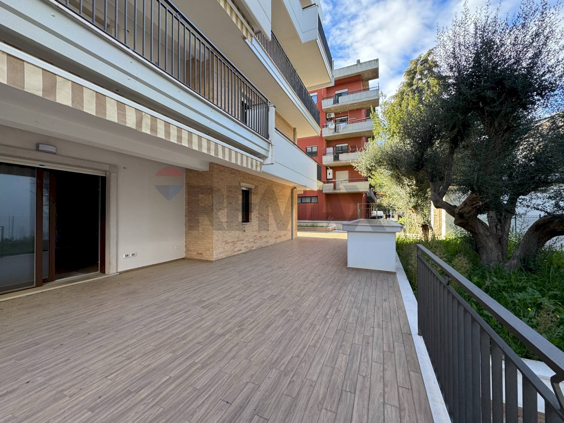 Terrazza - Quadrilocale Viale Martiri VI Ottobre
 
18, Lanciano - foto 2