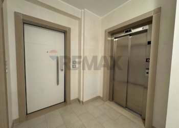 Ricezione / Lobby - Quadrilocale Viale Martiri VI Ottobre
 
18, Lanciano - foto 7