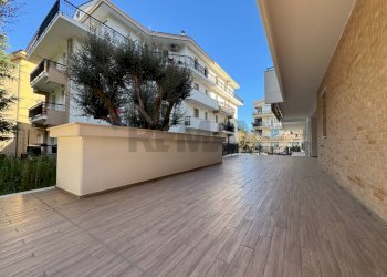 Terrazza - Quadrilocale Viale Martiri VI Ottobre
 
18, Lanciano - foto 25