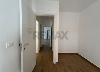 Stanza vuota - Quadrilocale Viale Martiri VI Ottobre
 
18, Lanciano - foto 34