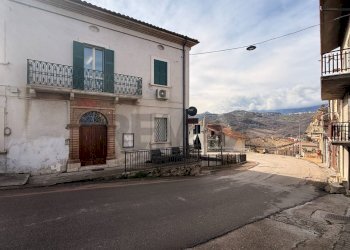 Casa all\'aperto - Trilocale Via Della Libertà
 
8, Roccascalegna - foto 1
