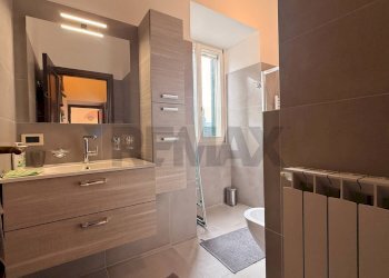 Bagno - Trilocale Via Della Libertà
 
8, Roccascalegna - foto 26